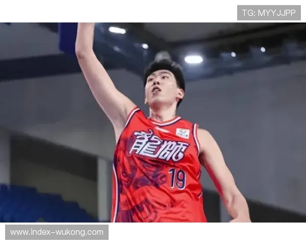 徐昕护筐能力领跑盖帽榜 内线防守支柱承担季后赛重任